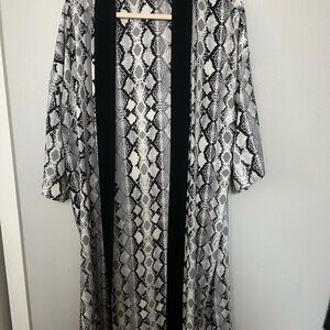 Allison Joy Monochrome Snake Print Kimono